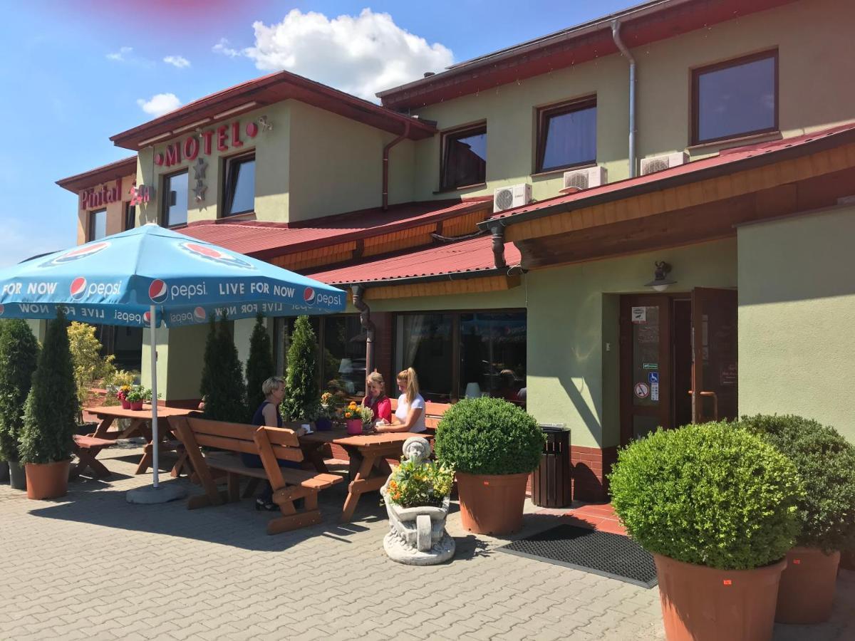 Motel Pintal 고르주프비엘코폴스키 외부 사진